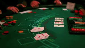 Permainan live casino dengan dealer langsung di mlbb8